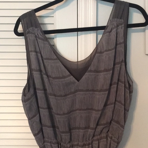 Light and dark gray dress - Picture 6 of 6